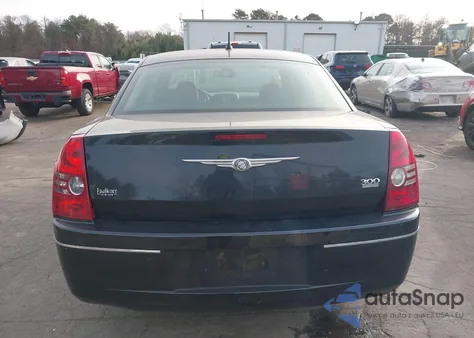 2008 Chrysler 300 Limited from USA, damaged, VIN 2C3KA33G98H103168